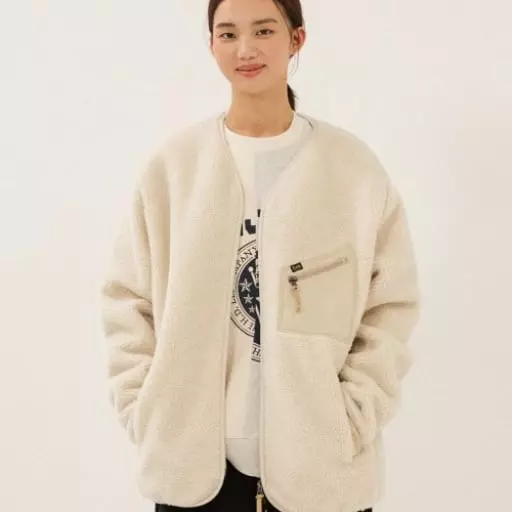 보아 노카라 집업 자켓 아이보리