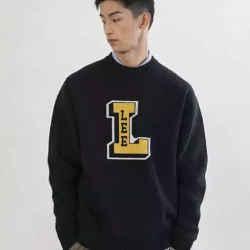 L 로고 와펜 크루넥 니트 블랙