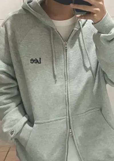 이뻐요 후드집업은 리가 젤 이쁜거 같네요 잘 입습니다