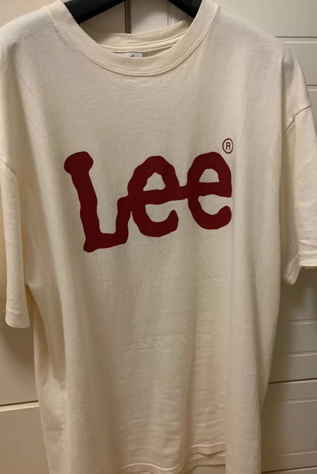 아주 예쁜 오버핏! 기본 반팔티로 굳굳이에요 다들 겟하세요