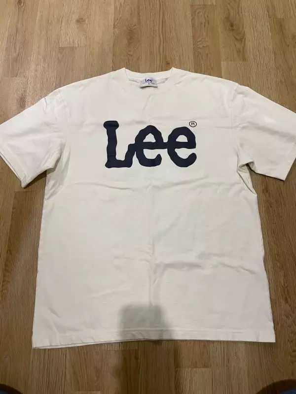 딱 원하는 아이보리 색이어서 좋았어요! 팔부분 롤업해서 입고 다녀용