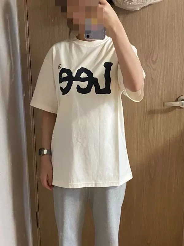 사이즈 딱 괜찮구요 배송 왕 빨랐구요 옷도 예뻐요 잘 입겠습니당