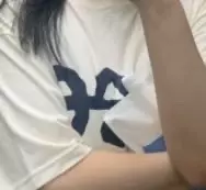 일단 촉감이 최고임 몸에 챡 감싸용 그리구 프린팅 개 선명한데 제 친구는 잘못 세탁해