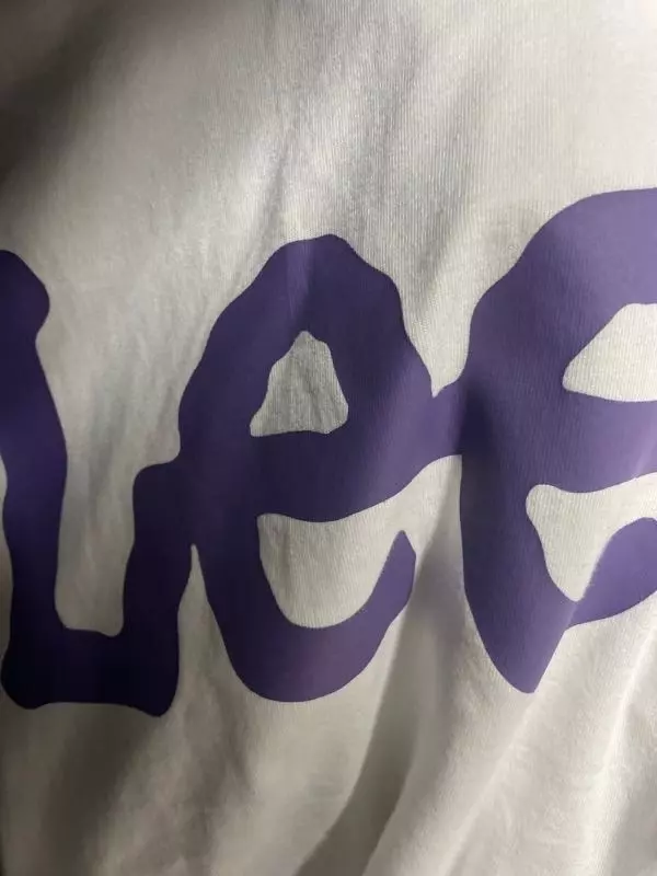 생각했던거보다 통이 좁다고 해야하나 좁게 길어요 (?)핏은 그냥 저냥이었어요