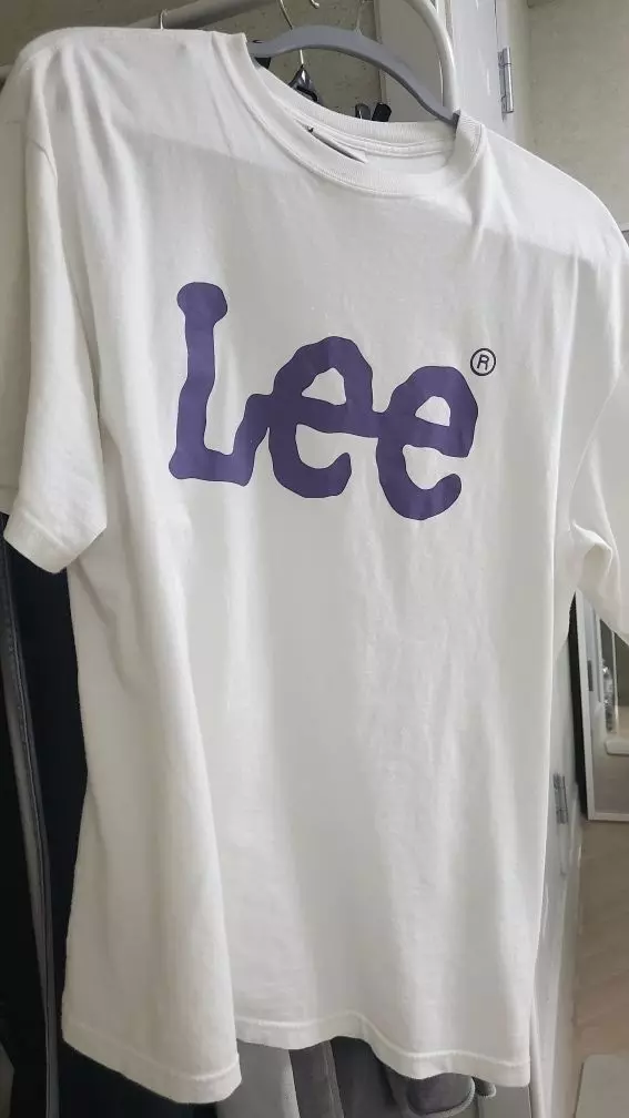 길이도 길고 옷 핏이 넉넉해서 좋았습니다 자주 이용할듯