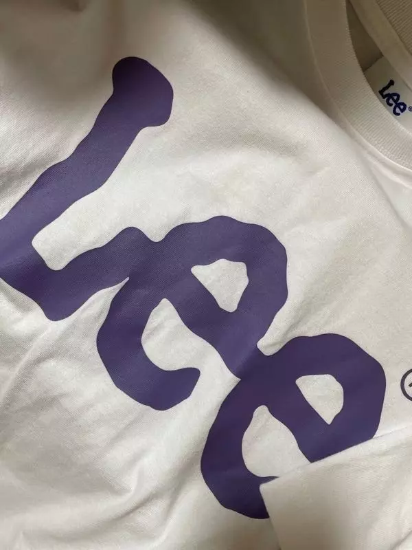 Lee 정말 반팔 맛집입니다😭 작년에 빅 로고 검정으로 샀는데 해가 바뀌었음에도 늘어남