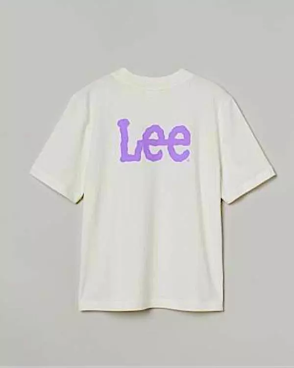 이것도 살짝 큼 근데 난 키가 작아서 그런거임. 애들이 많이 사길래 나도 함 사봤는데 