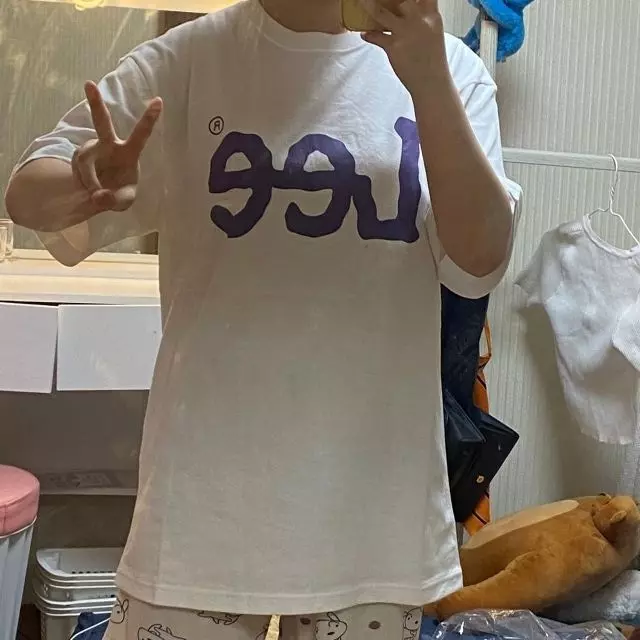 친척동생 생일 선물로 사줬는데 너무 좋다고 잘 입고다니네요~