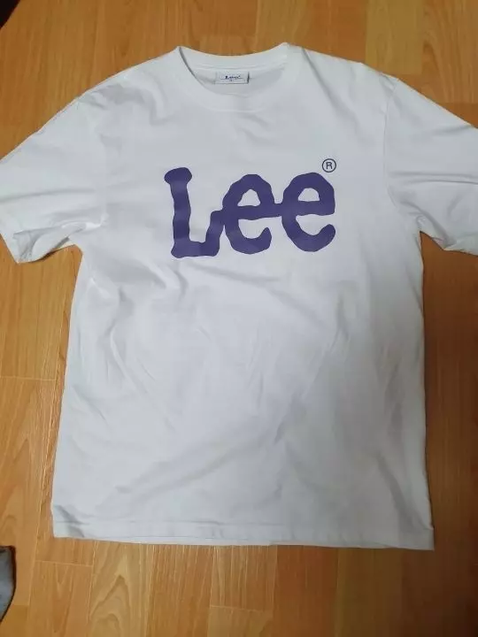 키 때문에 총장이 길긴 했는데 버지에 넣어 입으면 이뻐요?!