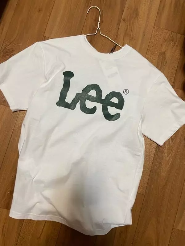 이뻐요! 핏도딱 적당하고 옷자체가 너무이뻐서 자주입을거같아용