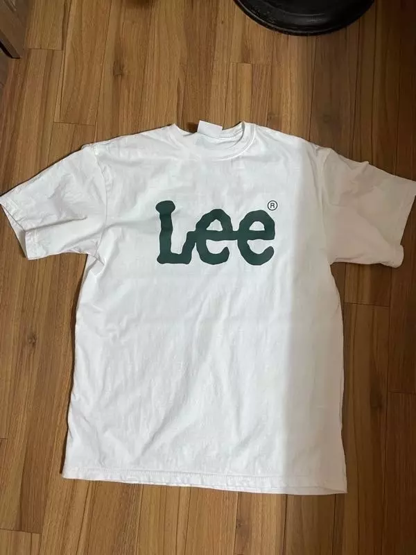 정사이즈 입니다 오버핏으로 입고싶으신 분들은 사이즈 업해서 사세요