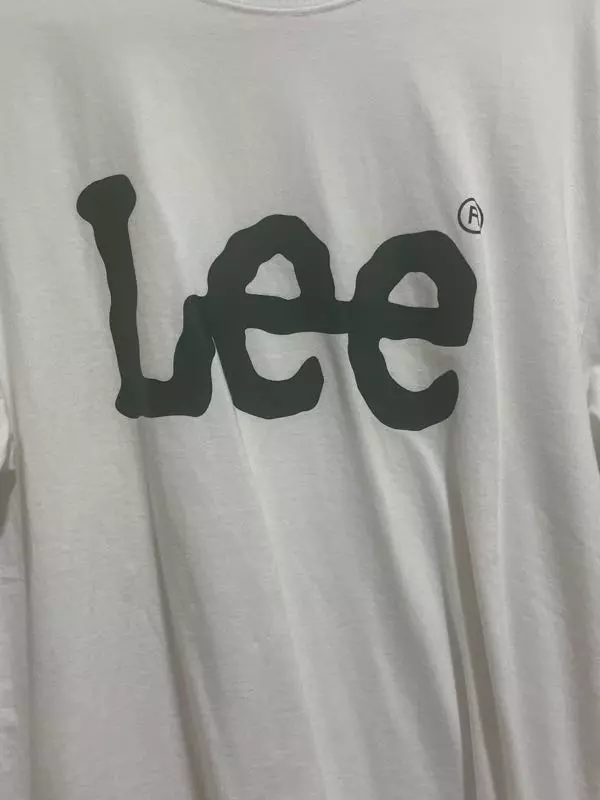 무난무난해서 어디에 입어도 어울려서 좋아용 자주 손이 갈 예정입니당