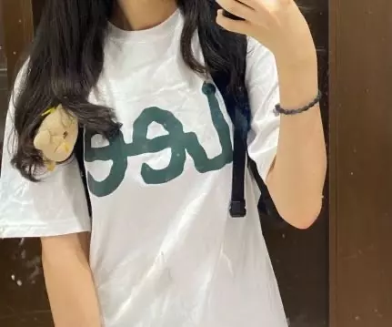 학교에 입고 갔는데 다들 예쁘다더라고요😻다른 색도 살 의향있습니당