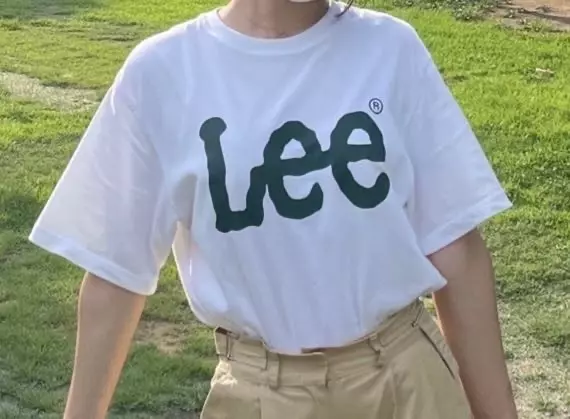 편하게 입을 수 있어서 자주 입고 있어용 구우우웃