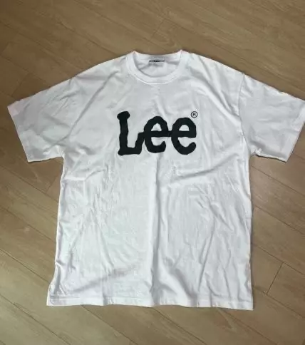 너무 흔하긴 한데 초록색이라 구매했습니다. 그나마 나은 것 같네요