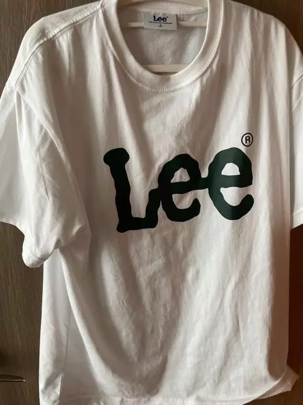 색감 마음에 들고 옷 예뻐요 사시는 걸 추천 드려요