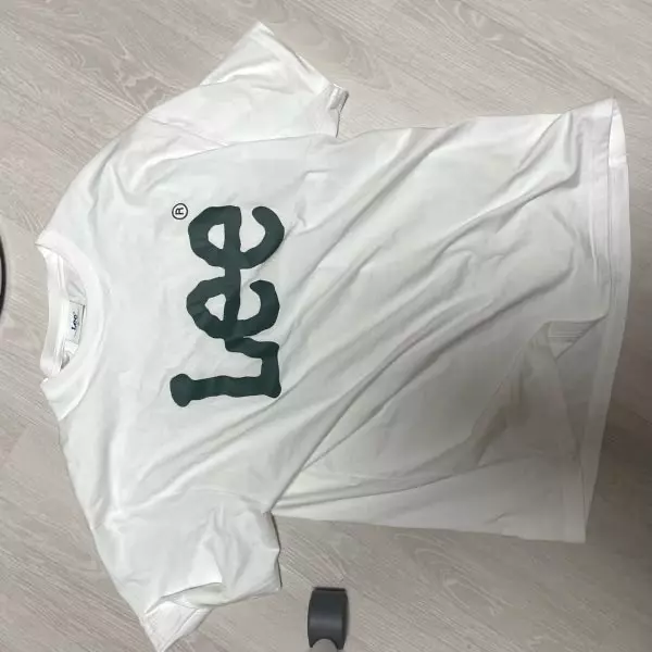 리 옷 처음사봤는데 괜찮고 이쁘네요 ㅎ오래입을게요