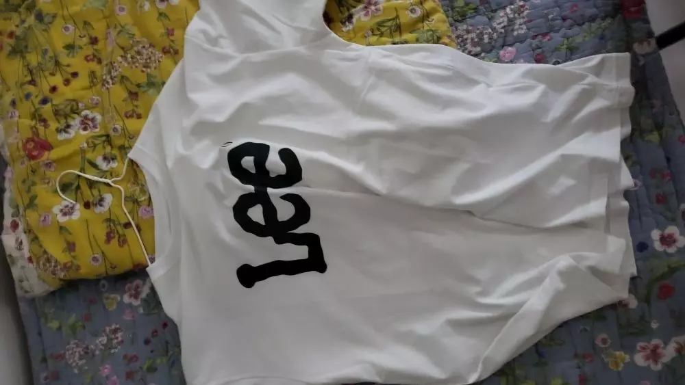 촉감도 좋고 핏도 이쁘네요 여름에 자주 입을 거 같아요