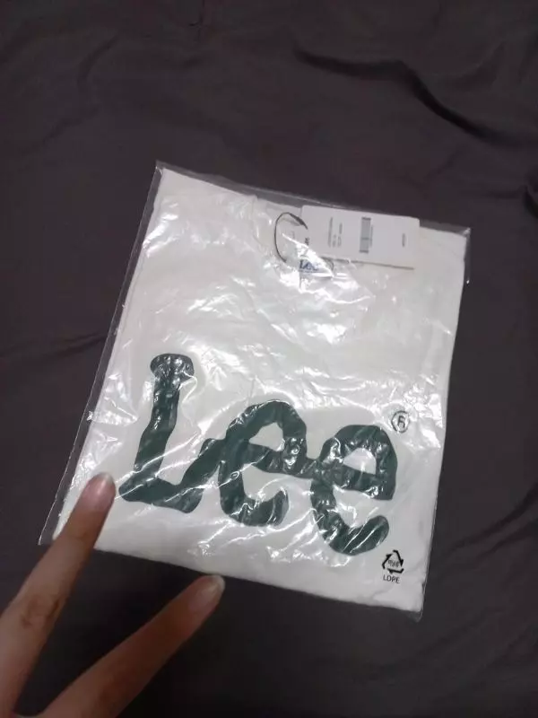 동생 선물오 사줬는데 160초반 기준 죡금 크지만 그래도 예뻐용