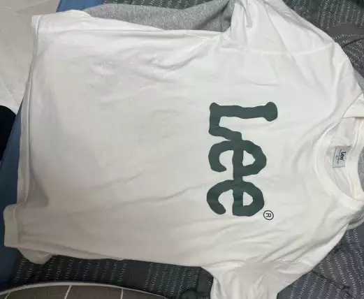 걍 개존예 초록색이 튀는듯 안튀어서 젤 예쁜거같아요