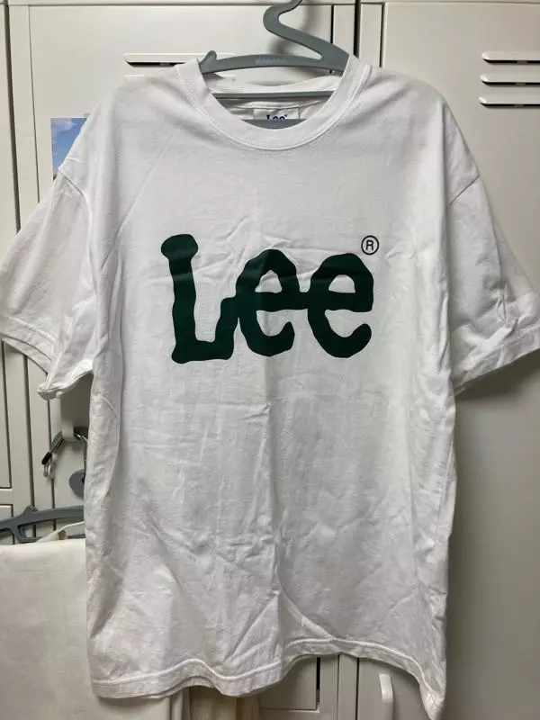 정사이즈로 가시면 오버핏으로 이쁘게 입으실 수 있어요~