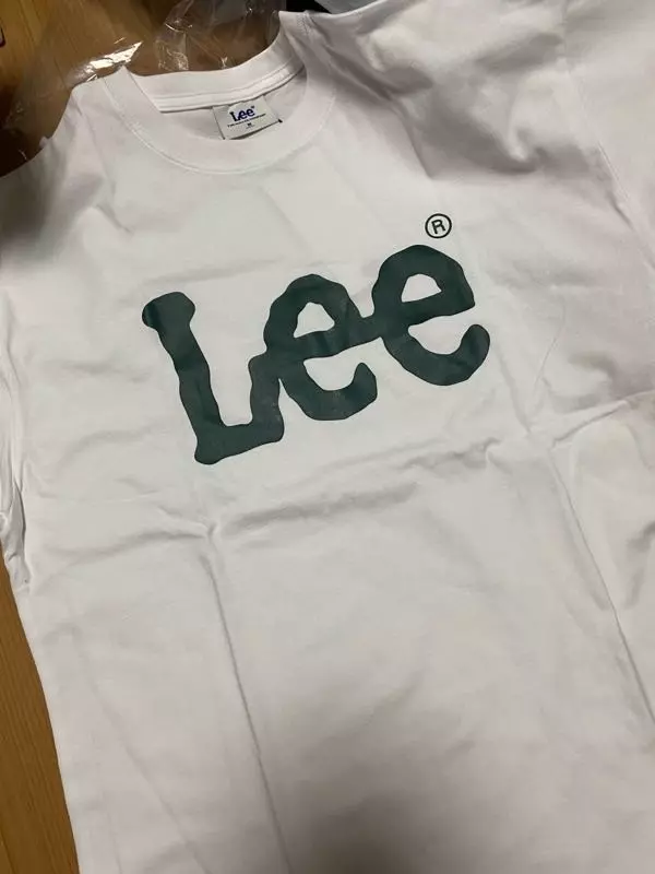 말이 안나옵니다 너무 이뻐요 재질도 좋고 깔별로 다 사려구요