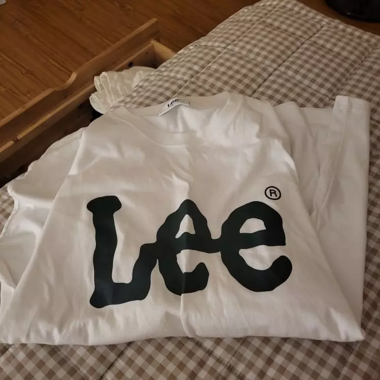 키가 작아서 길이가 조금 애매하지만 색이랑 퀄리티는 아주 좋아요