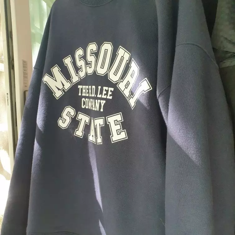 역시 리👍👍리 옷 너무 좋아하는데 세일 할 때 아니면 너무 비싸서 제일 싸게 세일 할 