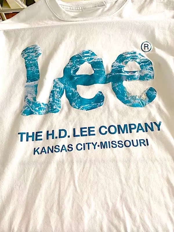 손세탁 하세요.. 세탁기 한번 넣었다가 벗겨짐 ㅠ 전 일회용이었네요..