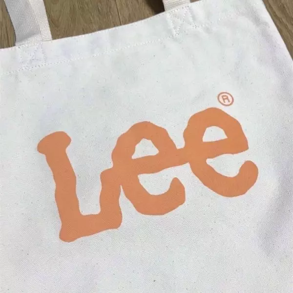 친구 생일선물로 구매했는데 튼튼하고 수납력도 좋아요!