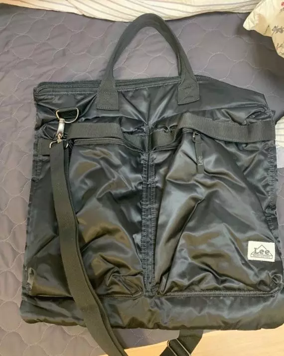 수납공간 넉넉해서 좋아요 활용성이 좋습니다다