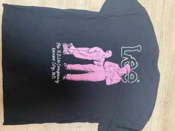 두개 구매했어요 편하게 입기 좋고 무난해용 잘입을께요 마니파세요~~히힣