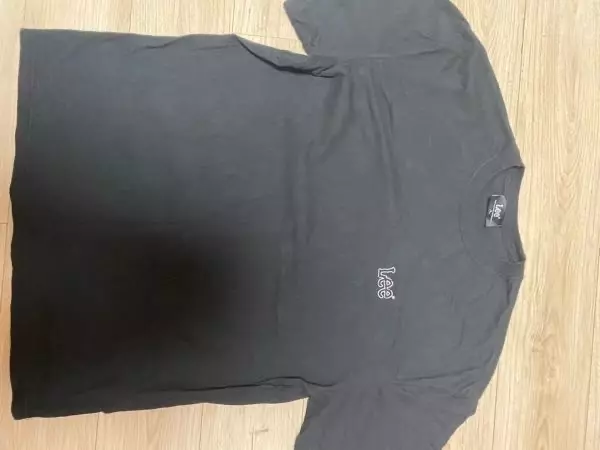 두개 구매했어요 편하게 입기 좋고 무난해용 잘입을께요 마니파세요~~히힣