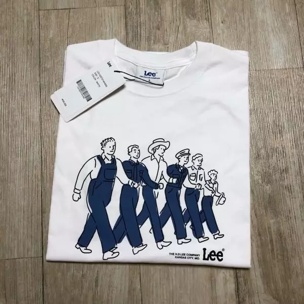 디자인이 예뻐욧 청바지나 청치마에 코디하면 젛을듯