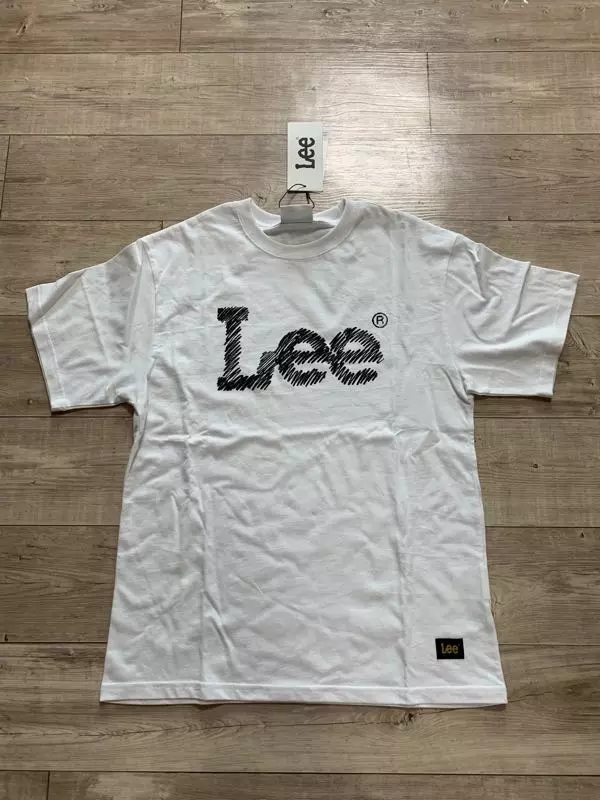 사고싶었는데 품절되서 아쉬움이 있었는데 확인해보니까 1~2개 남았다고해서 바로 샀습