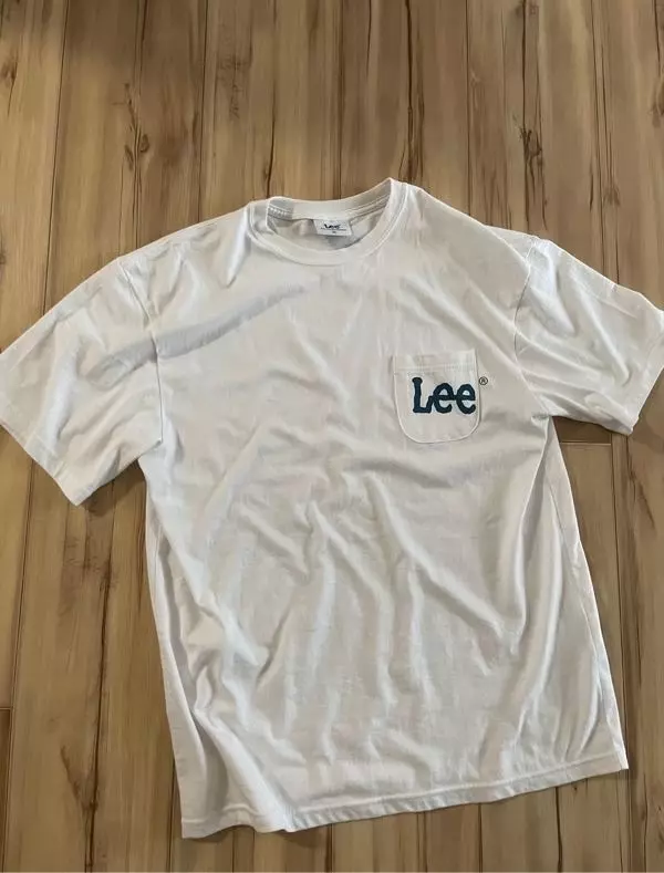 리 로고는 역시 이쁜것같아요 다음엔 큰 로고도 살 생각입니다