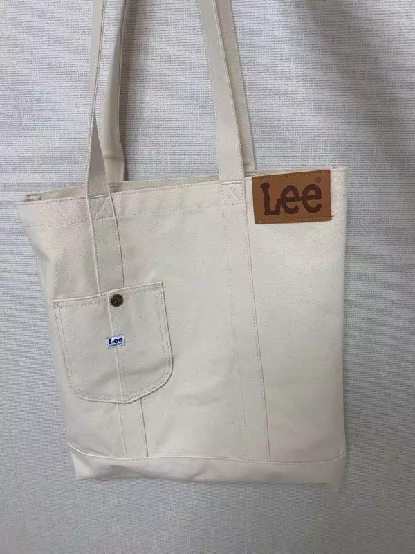 생각보다 크기가 컸어요~ 그래서 수납공간 굉장히 넉넉해요!