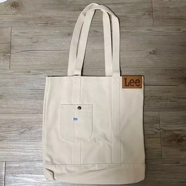 생각보다 많이 큰데 보부상한테는 딱입니다! 탄탄해서 너무 좋아요