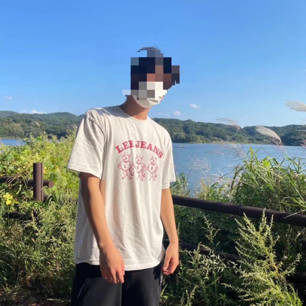 프린팅귀엽고 이너로 입기도 괜찮아요 색감이뻐요