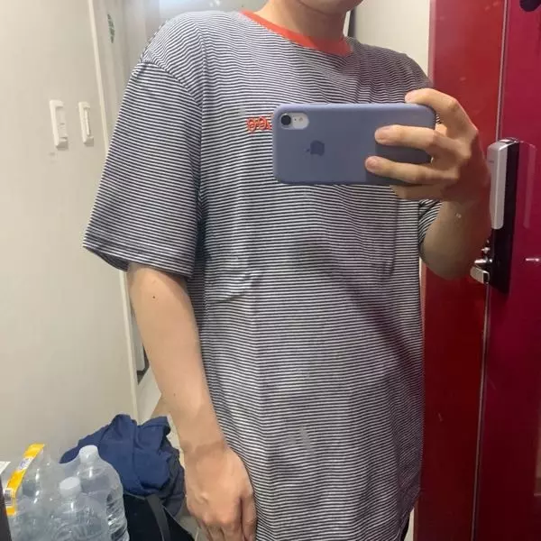 목부분 디자인이 너무 예뻐요! 요즘 저의 최애템 ㅠ 카키색 바지도 잘 어울리고 데님이