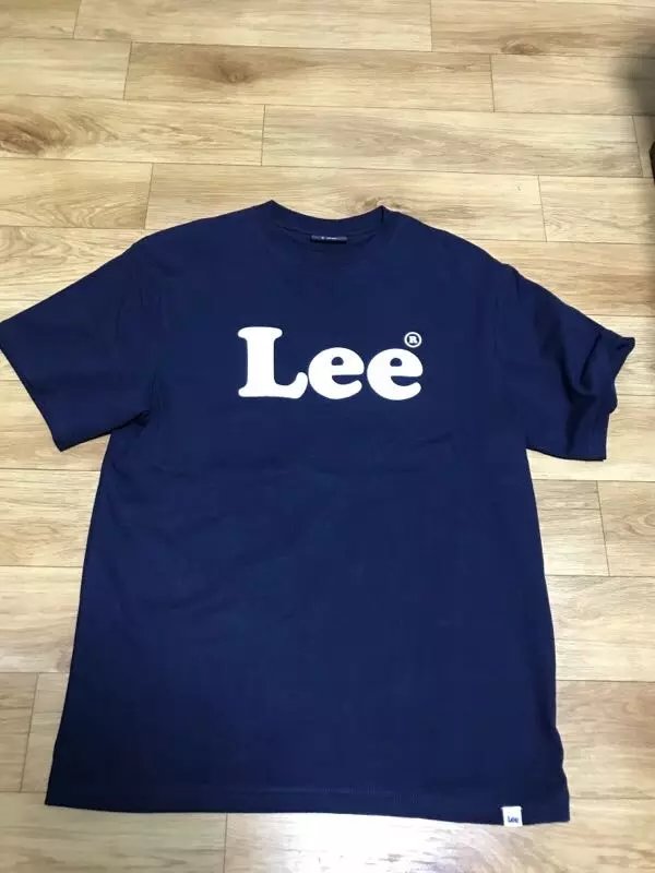 옷핏이 딱 생각했던 느낌이라서 좋고 색도 선명해요