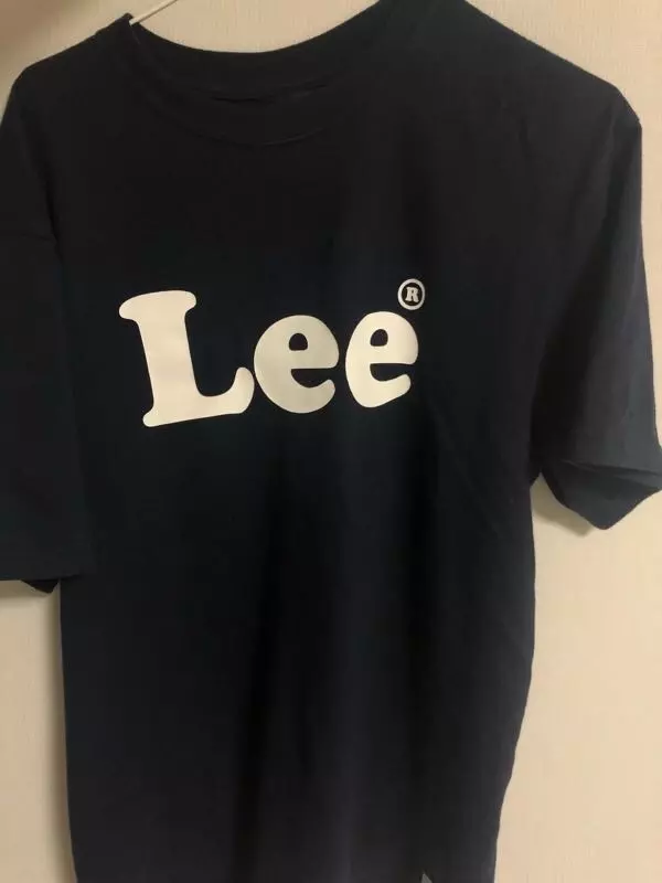 이뻐요 170기준 엉덩이덮고 빈티지로고가 너무 맘에 드네요