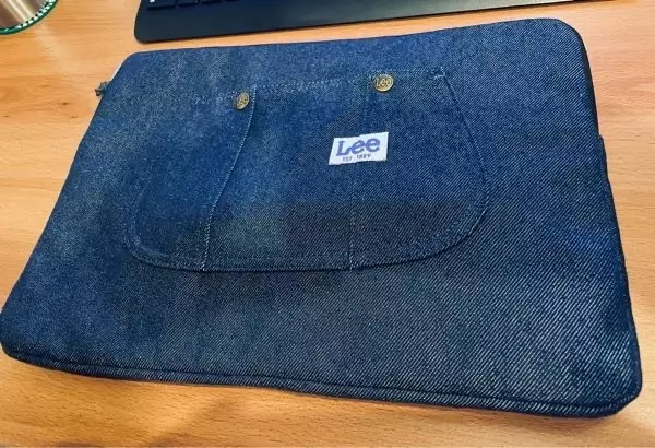 우왕 너무 좋아요!! 아이패드프로12.9수납으로 아주 딱 입니다. 안에 폼도 빠방하게 있