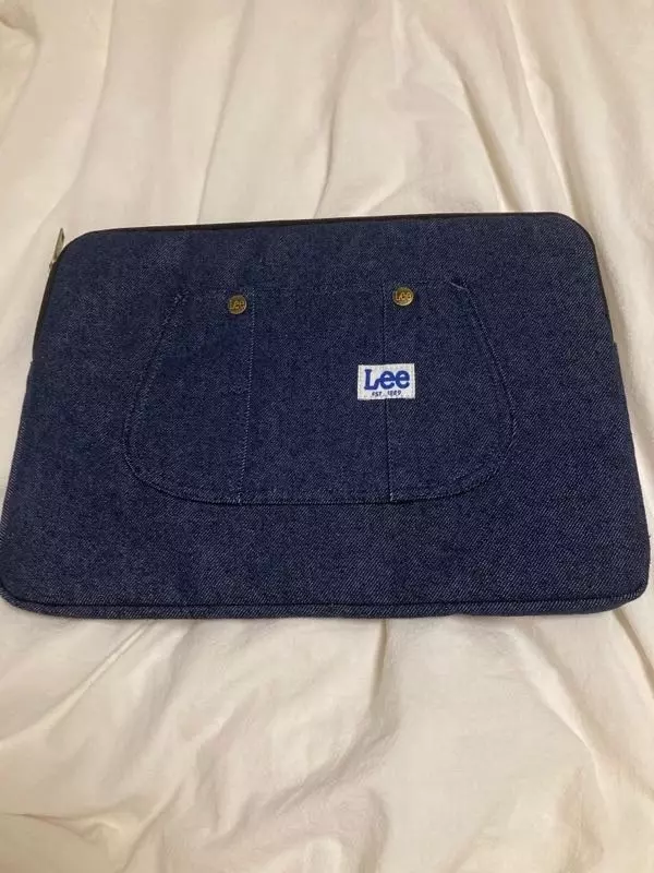 15인치 노트북 들어갈까 계속 고민했는데세일할 때 구매하길 잘했어요ㅠㅠ