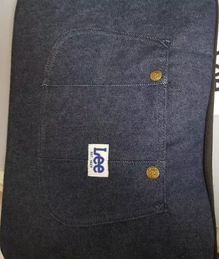 역시 빈티지하고 예쁘네요 요즘 많이 입는 생지 데님의 색깔처럼 예쁘네요