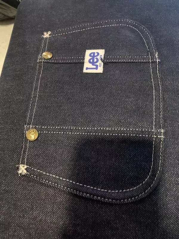 쪼아요 은근 많이 들어가고 맥북 들고 다니는데 좋아여