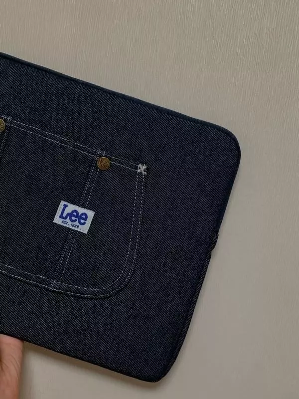 매장에서 보고 너무 마음에 들어서 살까 말까 하다가 결국 인터넷으로 주문했습니다 !!