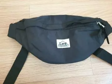 상품이 간단하게 포인트로 코디하기 좋은거 같습니다!!