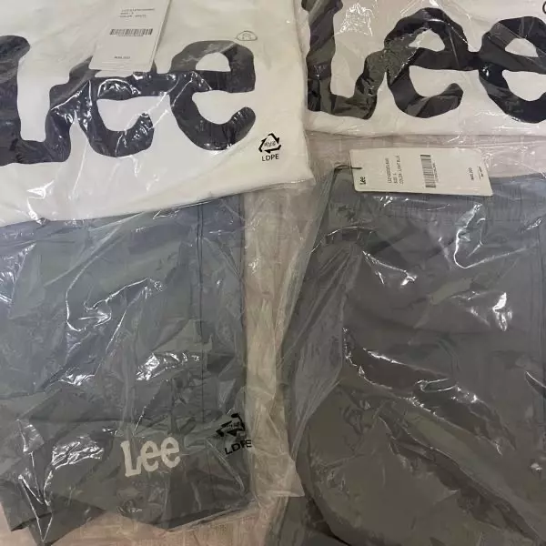 여름 커플템으로 반팔 반바지 구매했습니다 이쁘네요 잘입을게영