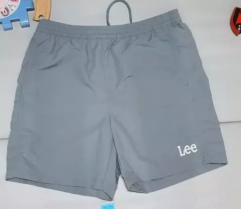 그레이느낌이 좀더잇어서 아쉽지만 만족합니다